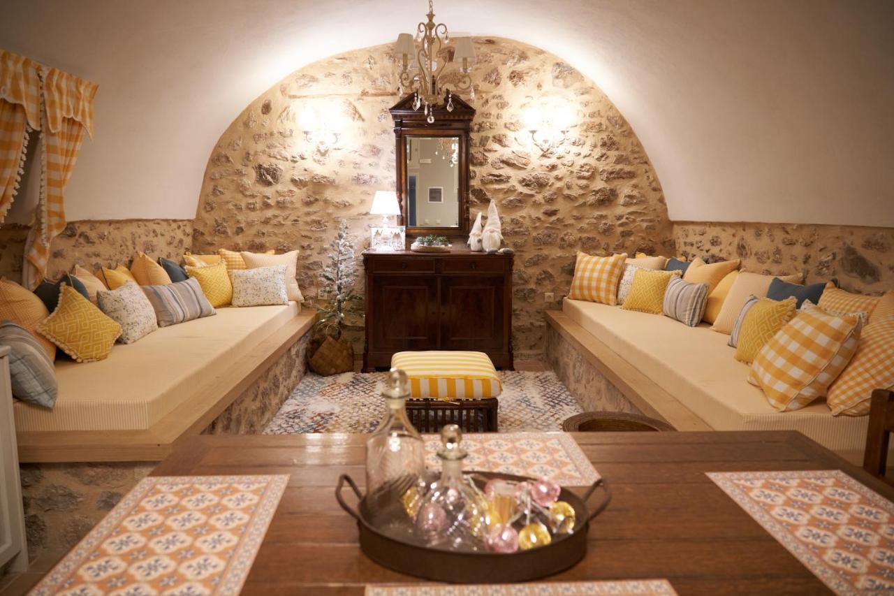 Dandy Villas Dimitsana - A Family Ideal Charming Home In A Quaint Historic Neighborhood - 2 Fireplaces For Romantic Nights Ngoại thất bức ảnh