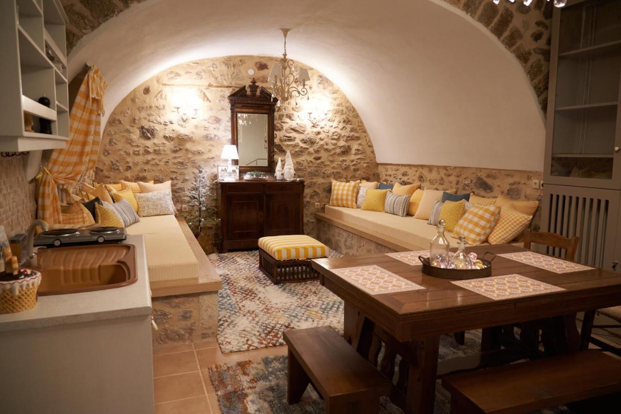 Dandy Villas Dimitsana - A Family Ideal Charming Home In A Quaint Historic Neighborhood - 2 Fireplaces For Romantic Nights Ngoại thất bức ảnh