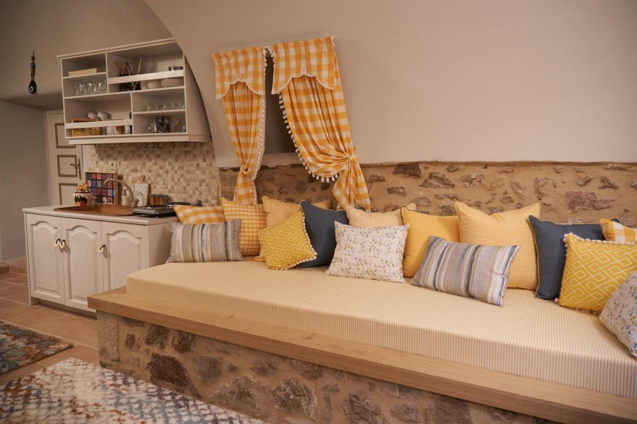 Dandy Villas Dimitsana - A Family Ideal Charming Home In A Quaint Historic Neighborhood - 2 Fireplaces For Romantic Nights Ngoại thất bức ảnh